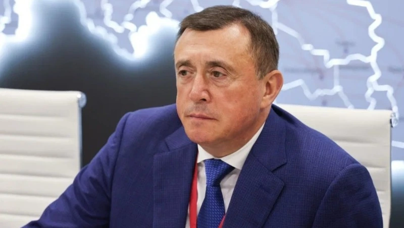 Лимаренко подчеркнул, что Сахалинская область переживает существенную реструктуризацию экономики