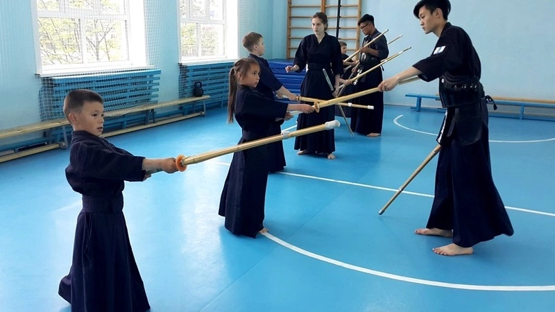 В Корсакове провели тренировку по кендо для новичков