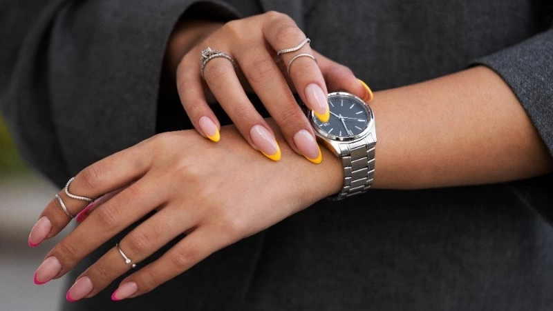 Маникюр на миллион: как привлечь богатство через дизайн ногтей в апреле 2026