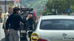 Мужчина получил травму головы в ДТП в центре Южно-Сахалинска 