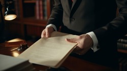 Руководителей «управляек» наказали за плохое содержание домов в Холмске
