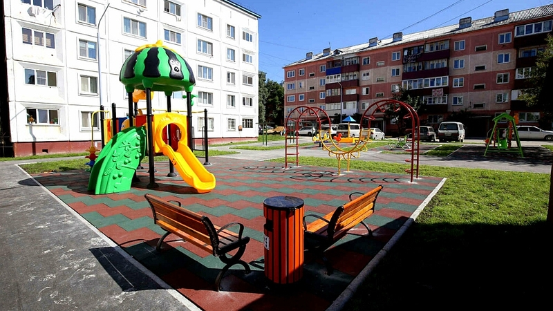 В Южно-Сахалинске отремонтировали 60% дворов