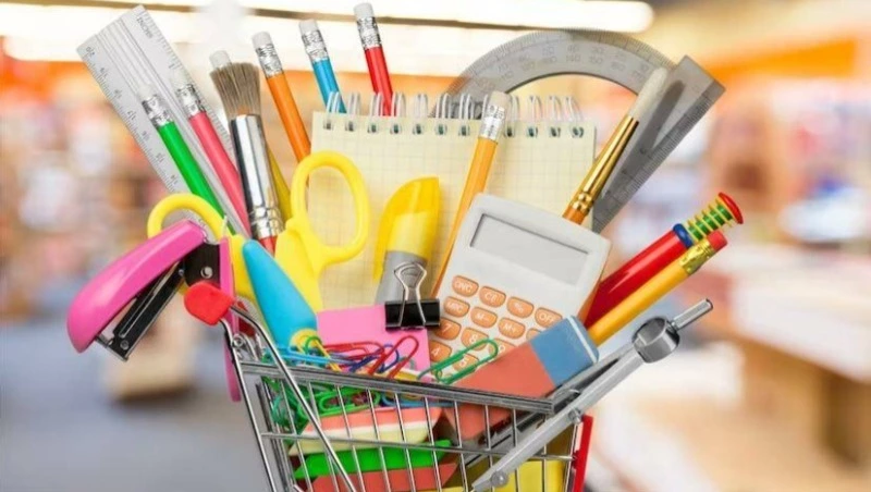 В Госдуме РФ обсудят выплату до 30 тысяч рублей на сборы к 1 сентября