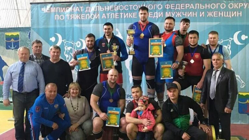 Мужская и женская сборные Сахалина по тяжелой атлетике – чемпионы ДФО