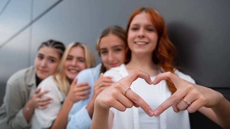 Сахалинских волонтеров приглашают присоединиться к платформе «Добро.рф»