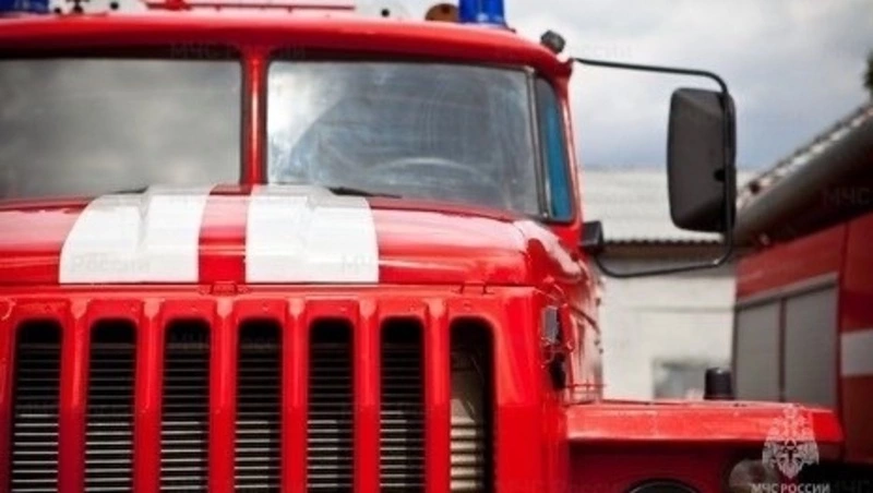 Экскаватор и дорожный каток горели в Анивском районе