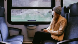 Роспотребнадзор: маски в поездах остаются обязательными
