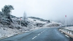 Дороги частично открыли для движения автобусов в Сахалинской области