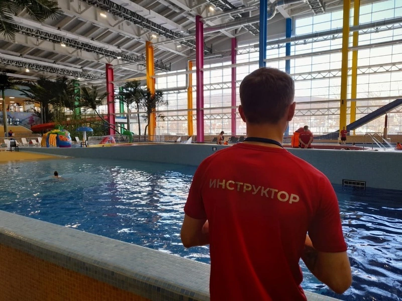 Врачи помогли сахалинке, которой стало плохо в «Аква Сити»