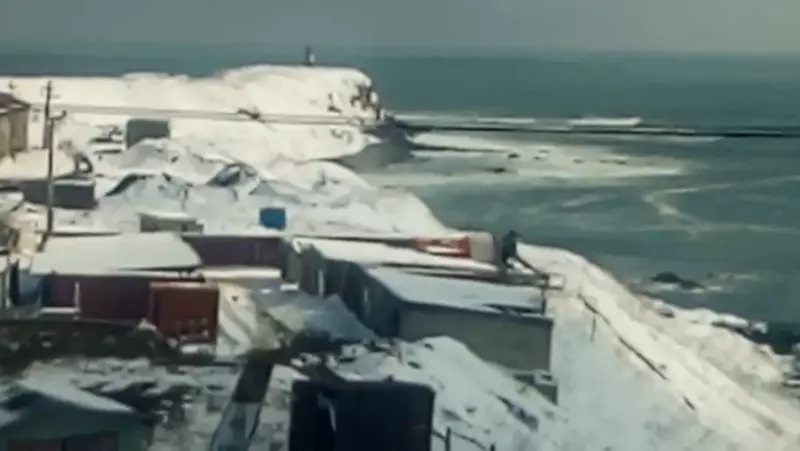 В Южно-Курильске накажут строителей за слив бетонно-цементной смеси в море