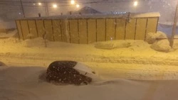 Власти Южно-Сахалинска призвали отпустить работников на удаленку — циклон усиливается