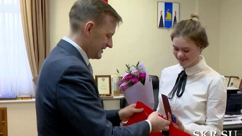 Островитяне с ограниченными возможностями по здоровью получили знаки «Готов к труду и обороне»