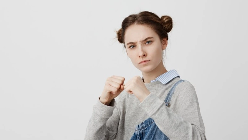 В Южно-Сахалинске группа подростков избивала сверстников