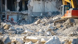 За ошибочно снесенное здание в Углегорске собственник высудил у мэрии 3,9 млн рублей