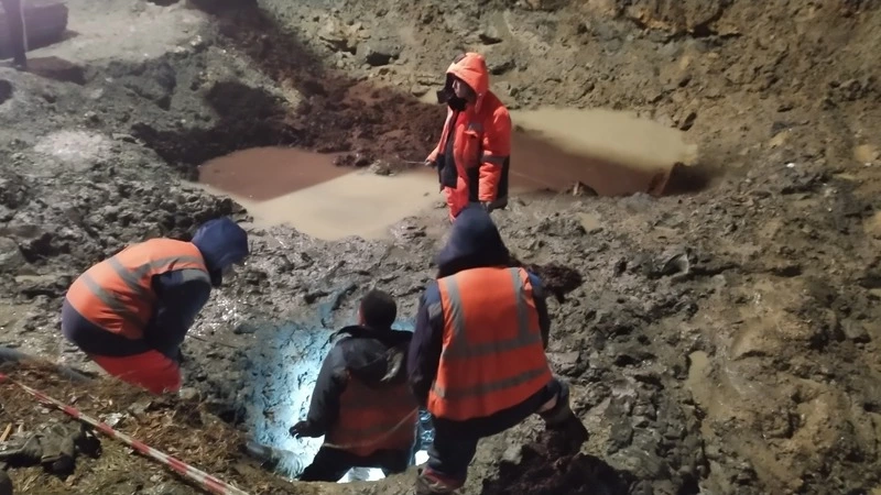 Коммунальщики Южно-Сахалинска устранили последствия аварии