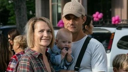 Фестиваль под открытым небом собрал любителей музыки и творчества в Южно-Сахалинске — фоторепортаж 