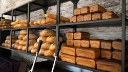 МЧС развезет хлеб по магазинам Южно-Сахалинска