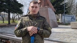 Сахалинский боец с позывным «Журналист» из зоны СВО поздравил земляков с Днем Победы   