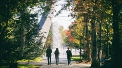 В Южно-Сахалинске светомузыкальный фонтан закроют на зиму