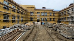 Новую школу и культурный центр в Углегорске достроят до конца 2022 года