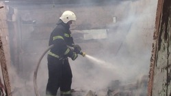 Пожарные потушили вспыхнувший экскаватор в Невельском районе