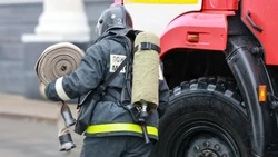 Холодильник вспыхнул в жилом доме в Долинске