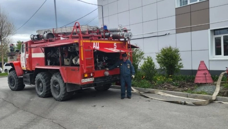Пожарные Сахалина успешно справились с «огненным испытанием» в техникуме