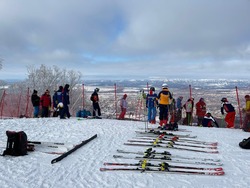 Чемпионат и первенство России по горнолыжному спорту стартовали в Сахалинской области