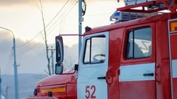 В Северо-Курильске из-за пожара на балконе едва не сгорела двухэтажка