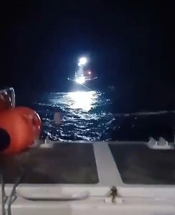 Инспекторы ГИМС спасли рыбаков у берегов Сахалина