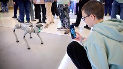 На AI Journey Сбер презентовал целое семейство роботов-помощников