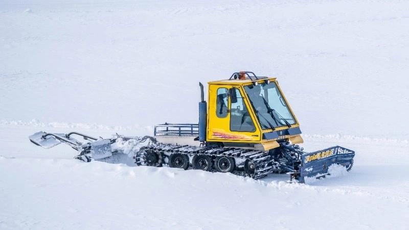 Армия техники выйдет ночью на расчистку улиц от снега в Южно-Сахалинске
