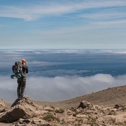 Касперский провел три недели на Парамушире в попытках взобраться на вершину Эбеко