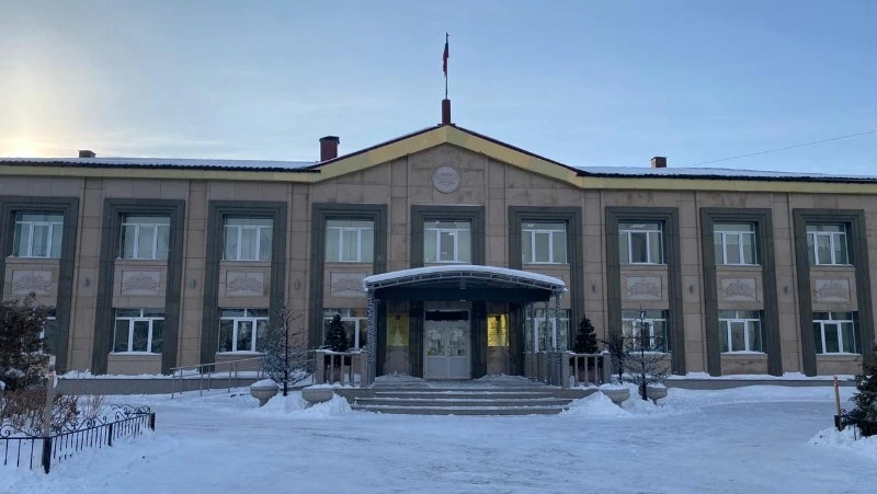 Администрация Углегорского района объявила о поиске кадров