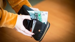 Минтруд РФ предложил увеличить МРОТ до 22 440 рублей
