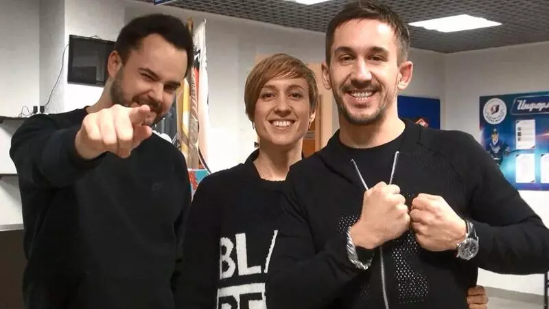 Проект СТИХия. От всего сердца поздравляет группа «Пицца»