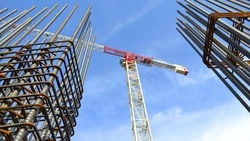 Сахалинский рабочий насмерть разбился, упав с высоты шесть метров