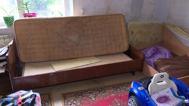 Анивчане ходят по своим квартирам в валенках и рассчитывают на новое жилье «на том свете»