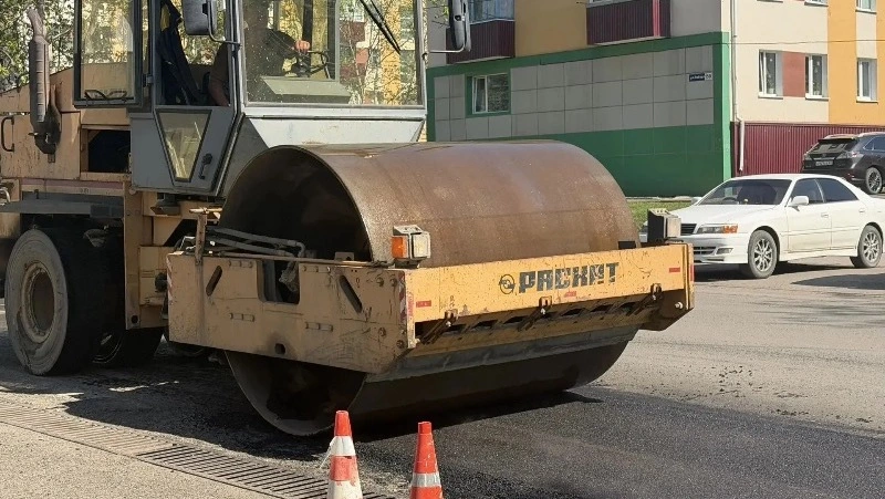 В Углегорском районе ускорили ремонт дорог