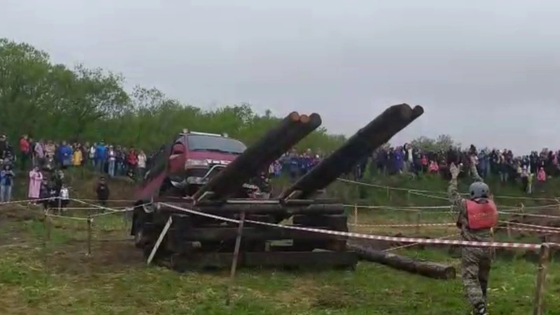 "Качели — смертельный номер". Сахалинцы поучаствовали в джип-спринте