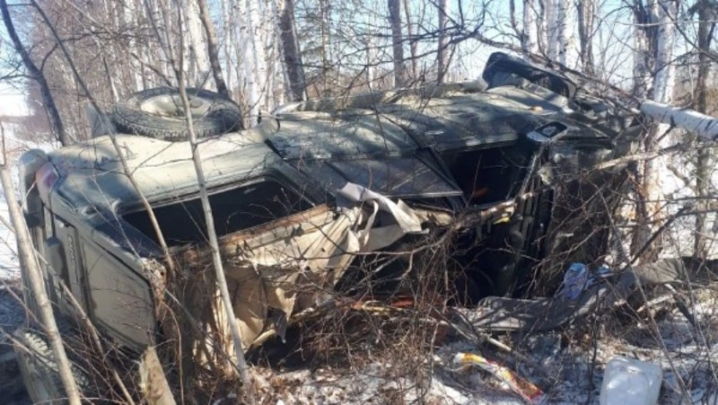 Появились подробности страшного ДТП с выжившим водителем в центре Сахалина
