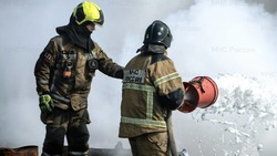 Утилизируемое судно загорелось в Корсакове 8 апреля