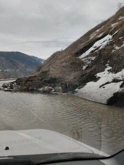 Дорогу в Невельском районе расчистили после схода селя