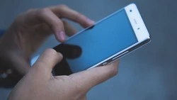 Рассчитывал на секс-услуги: сахалинец отдал 10 тысяч рублей мошеннице