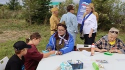 Представители «Единой России» провели мастер-классы на реконструкции на Холмском перевале