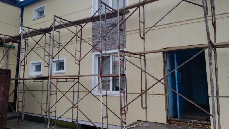 Квартиры в Курильске залило водой во время мощного дождя 20 сентября