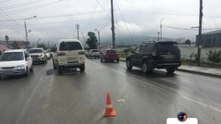 Житель Южно-Сахалинска попал под колеса минивэна, выбежав на проезжую часть