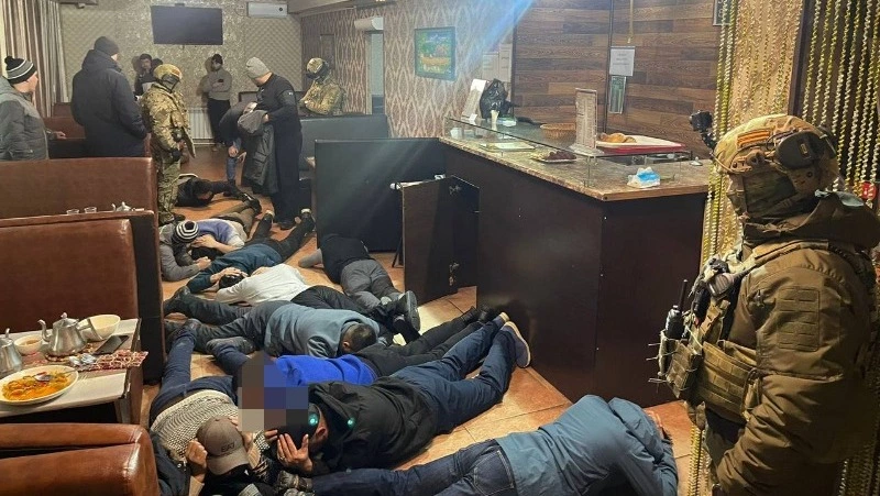 «Выдворили из России»: более 200 нарушителей-мигрантов выявили на Сахалине