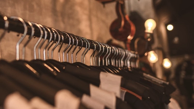 Сахалинец отдал мошеннику родительские 120 тысяч рублей за «брендовую» одежду