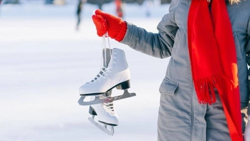 Катки в городском парке Южно-Сахалинска закрыли из-за потепления